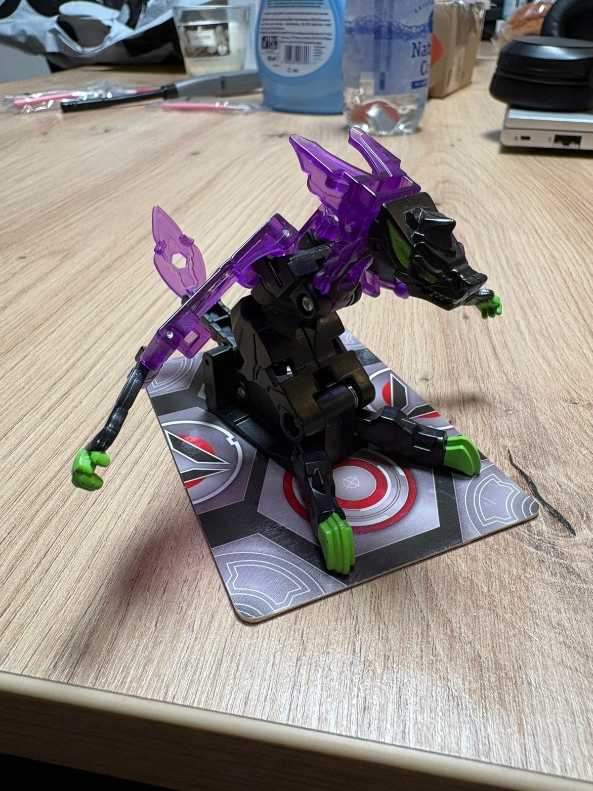 Bakugan - Hyenix - Darkus B1300, Ophalen of Verzenden, Zo goed als nieuw