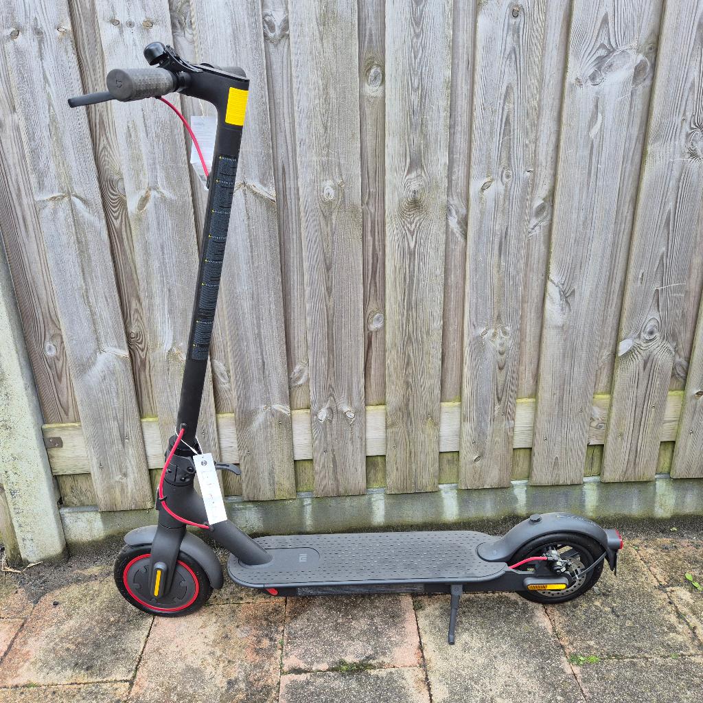 Xiaomi elektrische step (kapotte accu), Fietsen en Brommers, Ophalen, Nieuw, Elektrische step (E-scooter), Xiaomi