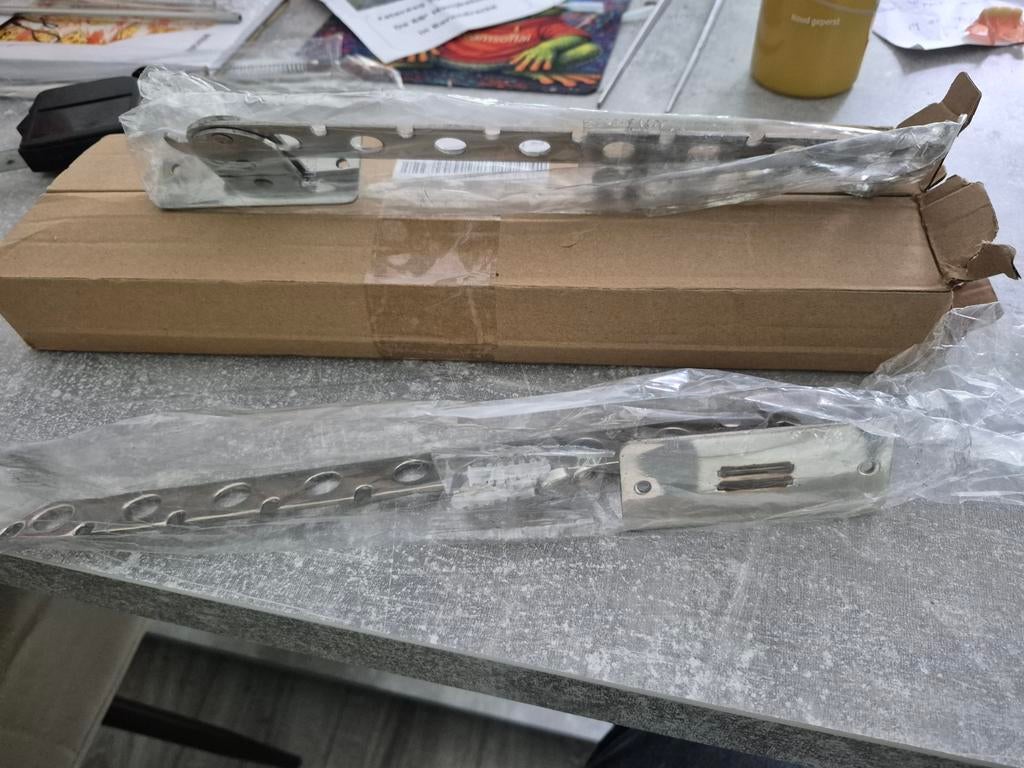 2x Opvouwbare Kledinghanger Houder RVS - Ruimtebesparend, Ophalen of Verzenden, Hout