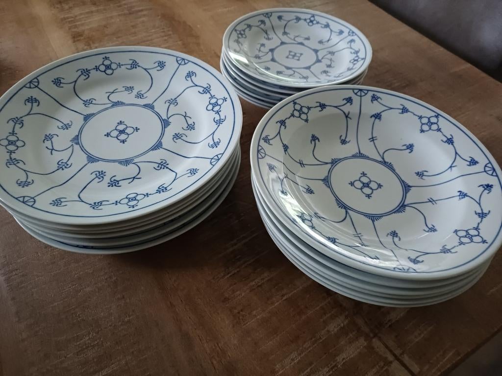 Saksisch blauw borden, Huis en Inrichting, Keuken | Servies, Ophalen of Verzenden, Porselein, Overige stijlen, Bord(en)