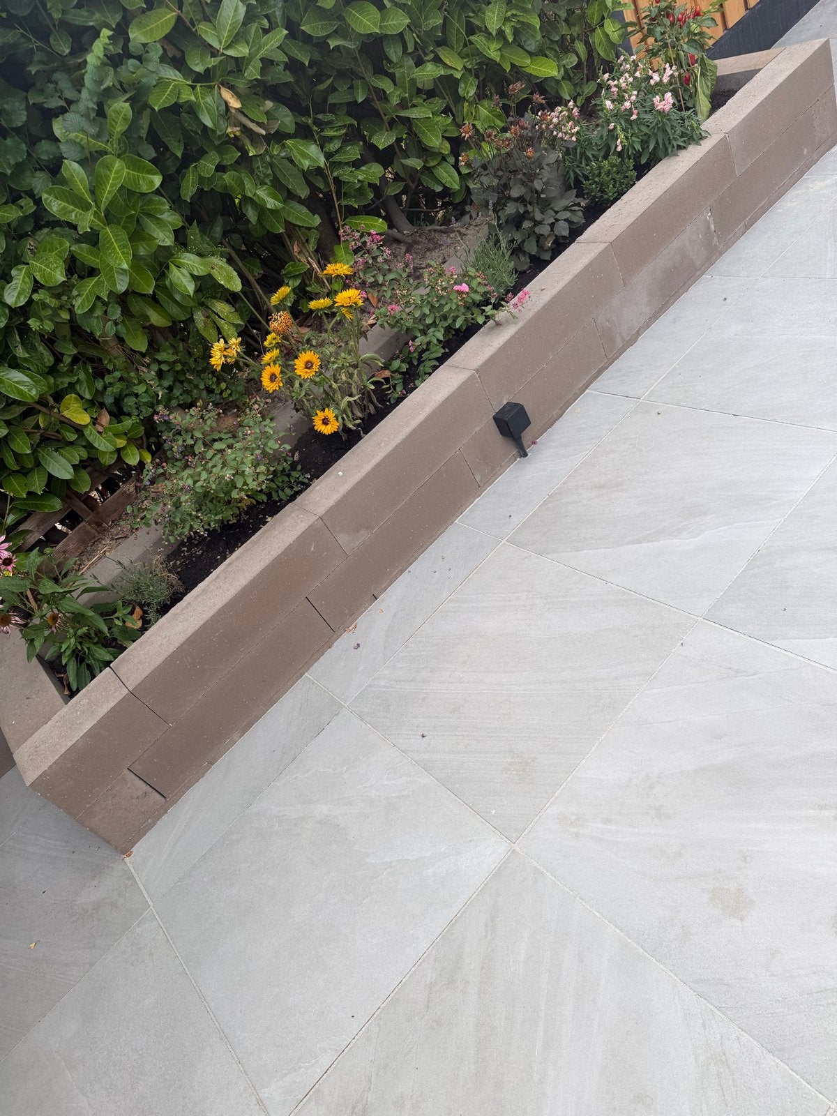 24 stuks Linia Excellence Taupe 15x15x60cm stapelblokken, Tuin en Terras, Bielzen en Borders, Ophalen, Blok, Nieuw, Beton