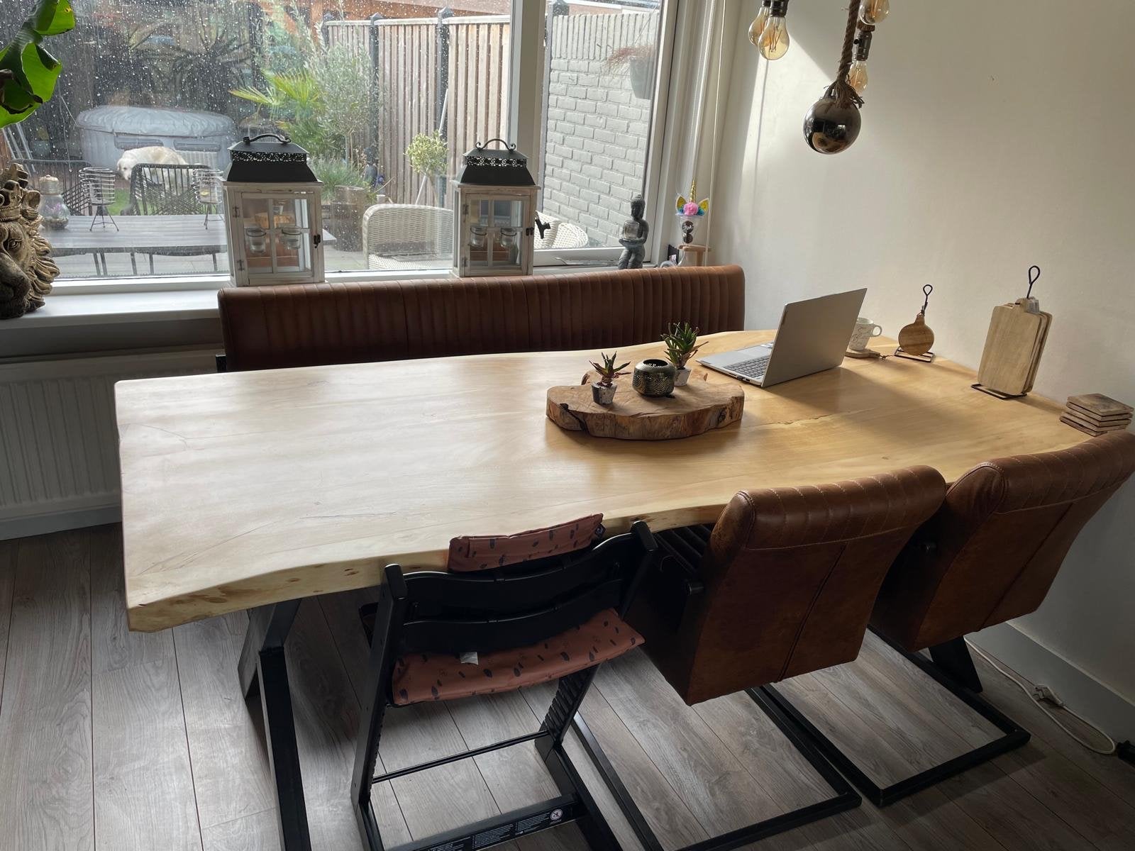 Boomstam eettafel  met alleen  het bankje, Ophalen of Verzenden, Zo goed als nieuw, Overige vormen, Vier personen