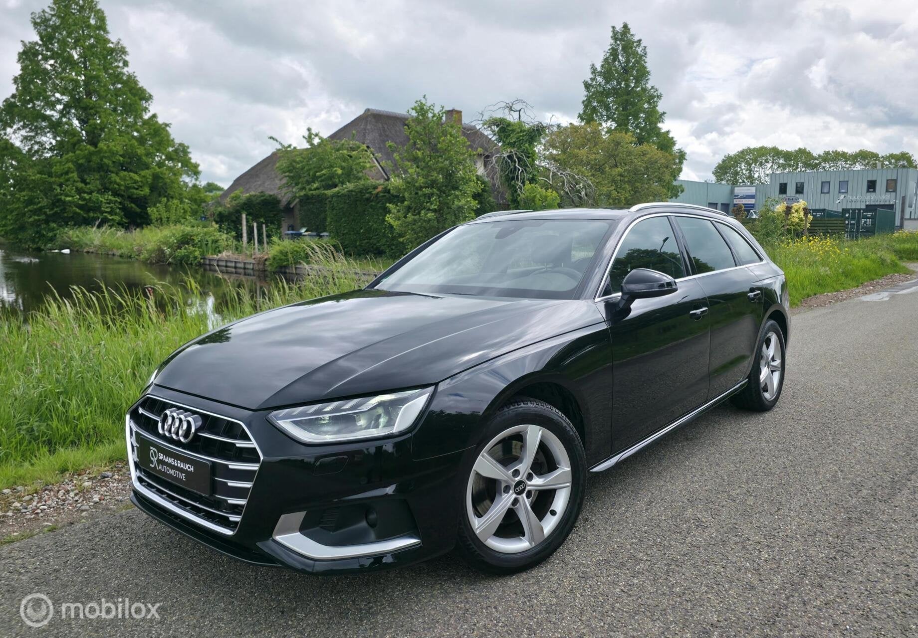 Audi A4 35 TFSI Business Ed / Cam / Mem / Leder / Matrix, Gebruikt, Zwart, 4 cilinders, A4