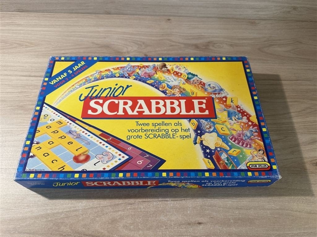 Junior Scrabble - s6062, Hobby en Vrije tijd, Gezelschapsspellen | Bordspellen, Verzenden, Zo goed als nieuw
