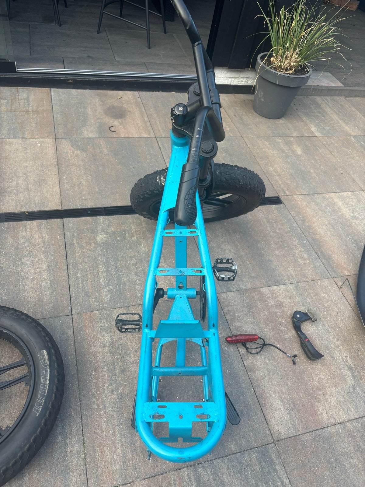 Fatbike onderdelen: frame, wielen, banden, spatbord, verlich, Fietsen en Brommers, Fietsonderdelen, Ophalen, Gebruikt, Band, Fatbike