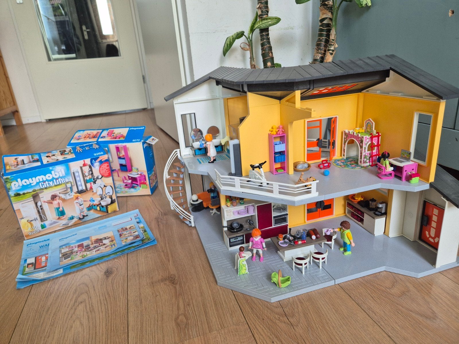 Playmobil Modern Woonhuis met complete inrichting, Ophalen of Verzenden, Gebruikt
