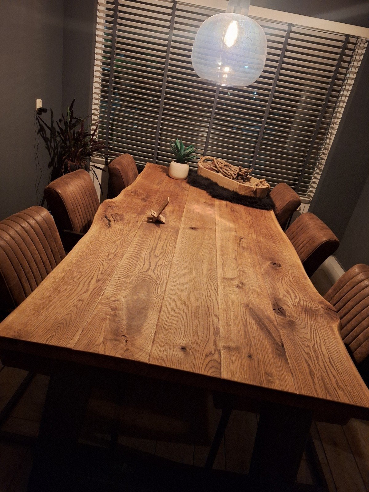 eiken  eethoek met boomstamtafel, Huis en Inrichting, Ophalen, Zo goed als nieuw, 6 tot 8 stoelen