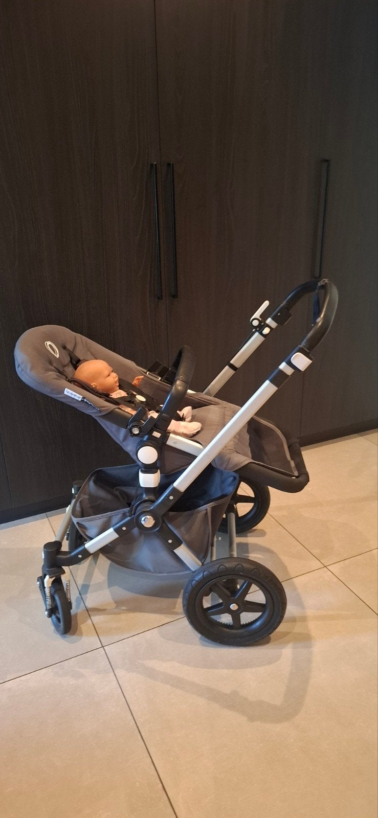 Bugaboo kinderwagen met reiswieg, Ophalen, Gebruikt