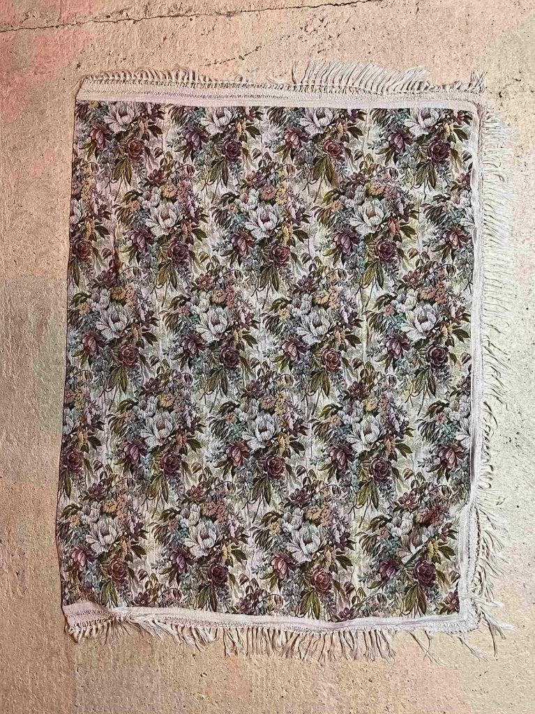 Vintage brocante bedsprei foulard bloemenpatroon 164/123