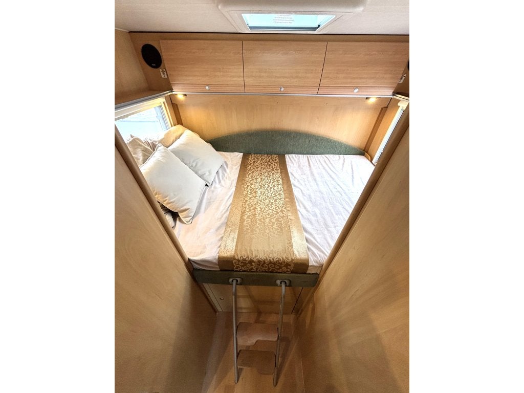 Dethleffs Fortero 5975 DWARSBED MOTORAIRCO TREKHAAK, Caravans en Kamperen, Standaard zit, Ringverwarming, Tot en met 2, Bedrijf