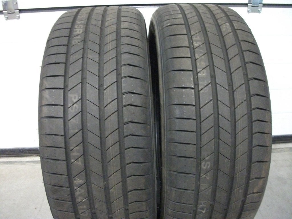 2 x 215/55 18" kumho ecsta zomerbanden 2 x nieuw!! (demo), Ophalen, 18 inch, 215 mm, Banden en Velgen