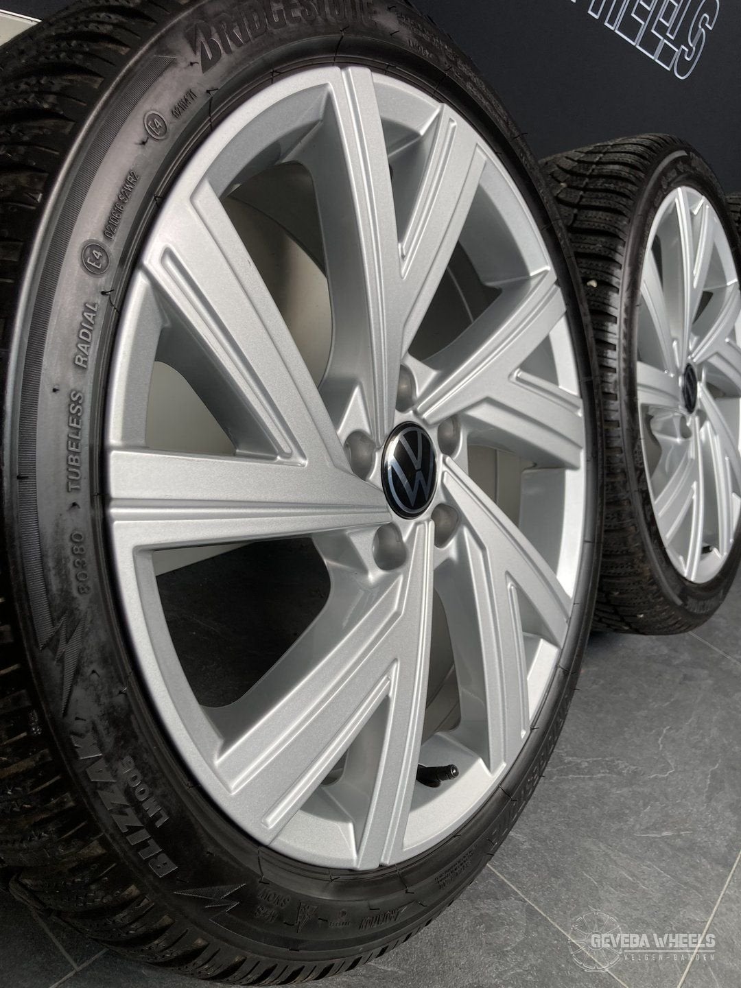 18” orig Volkswagen Golf 5 6 7 8 Bergamo velgen winterbanden, 18 inch, Gebruikt, -, -