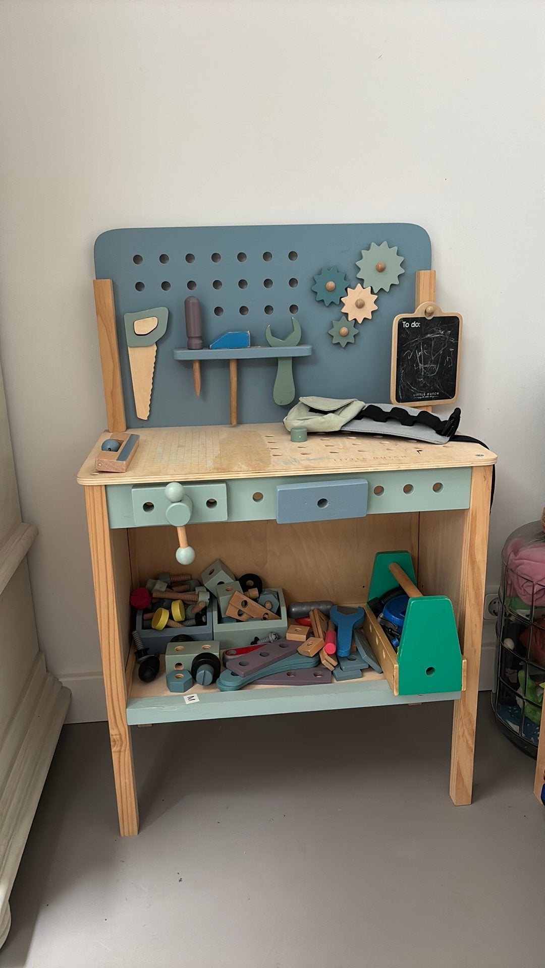 Houten werkbank met toebehoren voor kinderen, Ophalen, Zo goed als nieuw, Knutselen