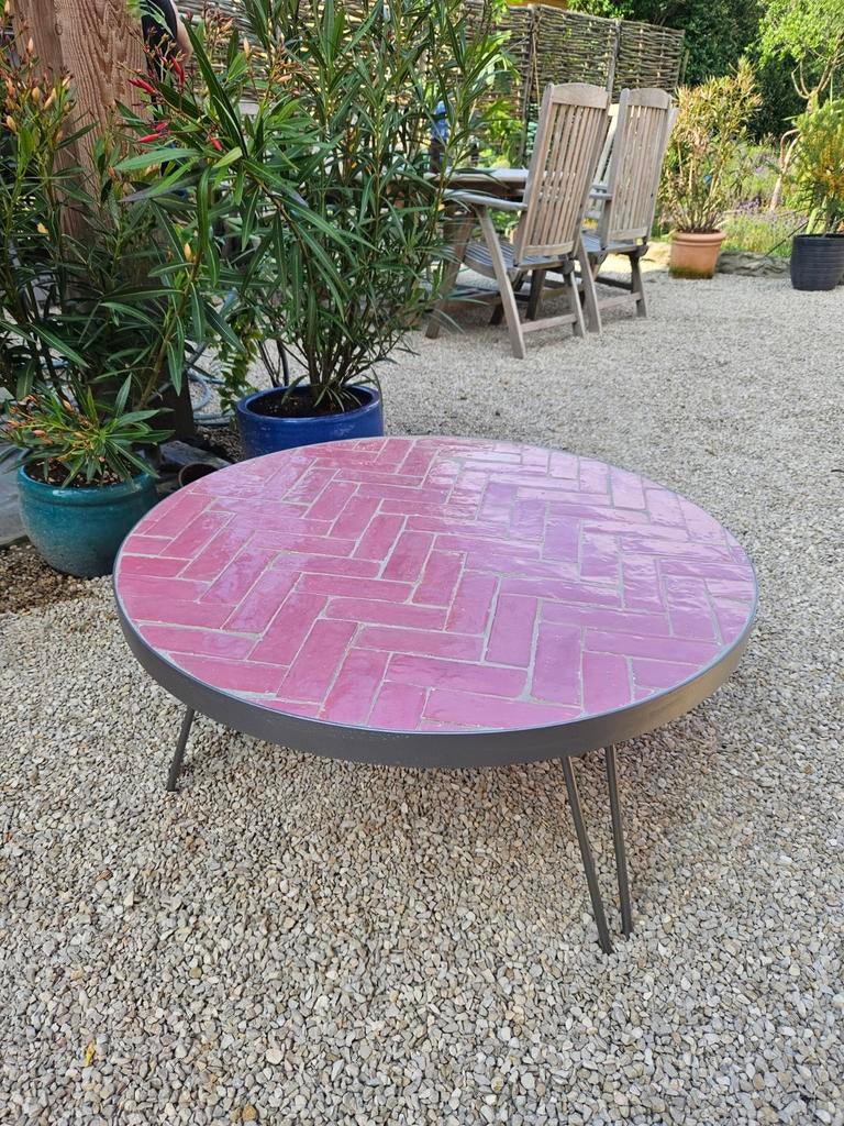 Salontafel met roze zelliges, Ophalen, 50 tot 100 cm, Rond, Ibiza boho