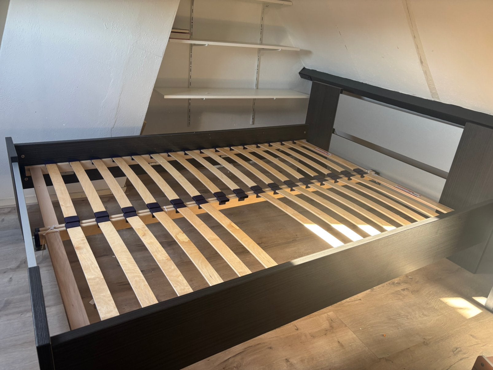 Bedframe 140/200, Huis en Inrichting, Ophalen, Eenpersoons, 140 cm, Zo goed als nieuw