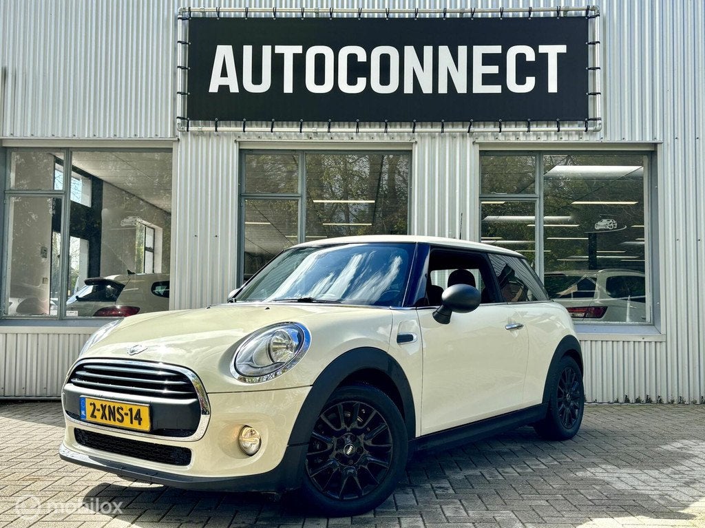 Mini Mini 1.2 One Business, NAVI, PANO DAK, CRUISE, PDC, Voorwielaandrijving, Stof, Gebruikt, 4 stoelen