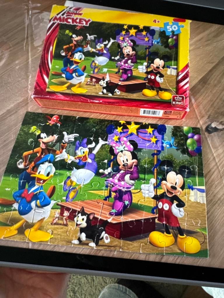 Disney Junior Mickey 50 stukjes puzzel King, Kinderen en Baby's, Speelgoed | Kinderpuzzels, Gebruikt, 4 tot 6 jaar, 10 tot 50 stukjes