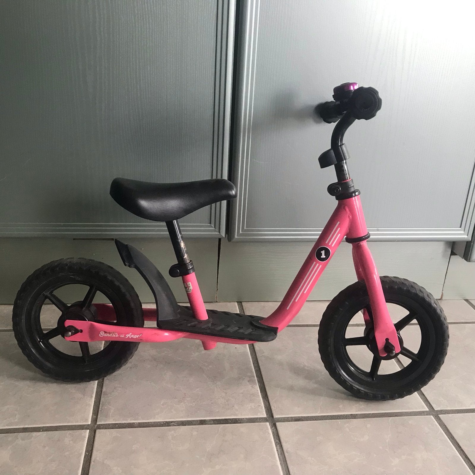 Roze loopfiets voor kinderfietsje - Zo goed als nieuw, Ophalen, Zo goed als nieuw, 16 tot 20 inch