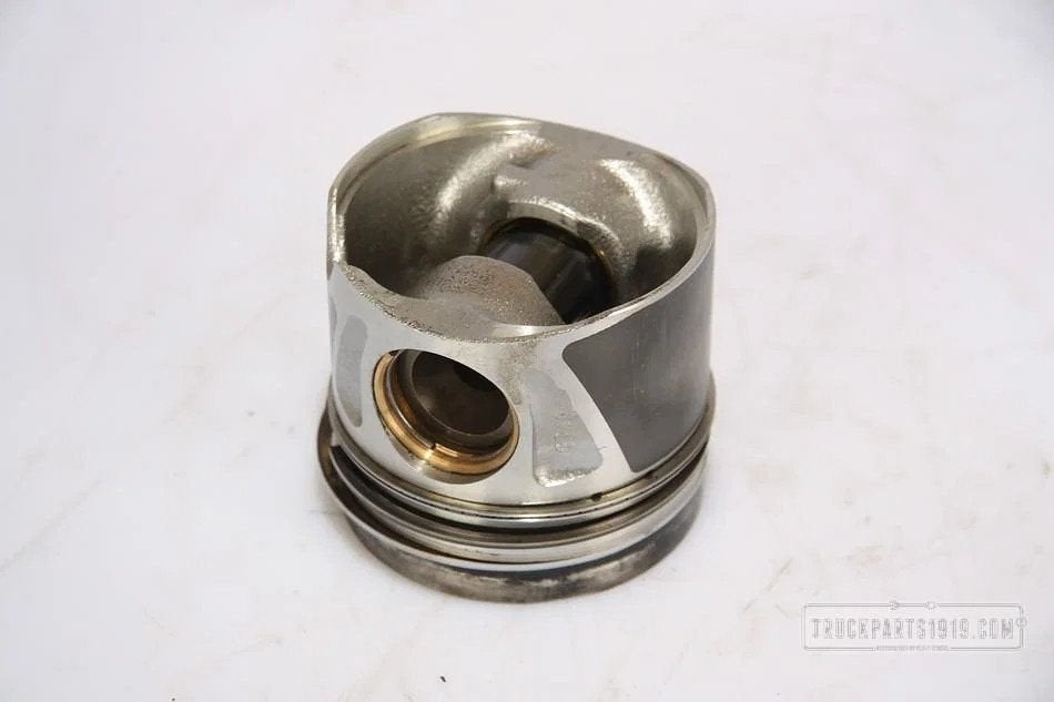 Mercedes-Benz Engines & Parts Zuiger, Ophalen, Gebruikt