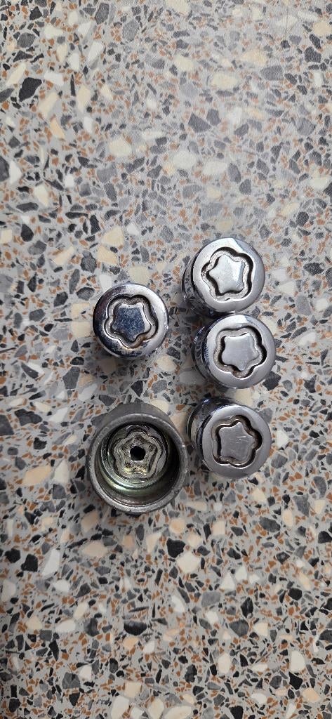 McGard Slotmoeren set, Auto diversen, Anti-diefstal, Gebruikt, Ophalen of Verzenden
