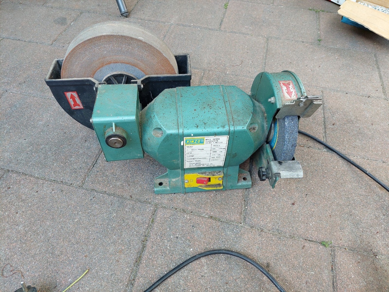 Werkbankslijpmachine - Robuust en Krachtig, Ophalen, Gebruikt, Minder dan 700 watt, Werkbankslijpmachine