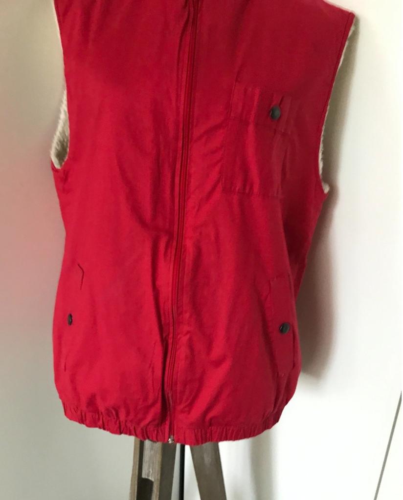 Rode Bodywarmer met Teddy Voering, Kleding | Dames, Bodywarmers, Ophalen of Verzenden, Zo goed als nieuw, Maat 38/40 (M), Rood