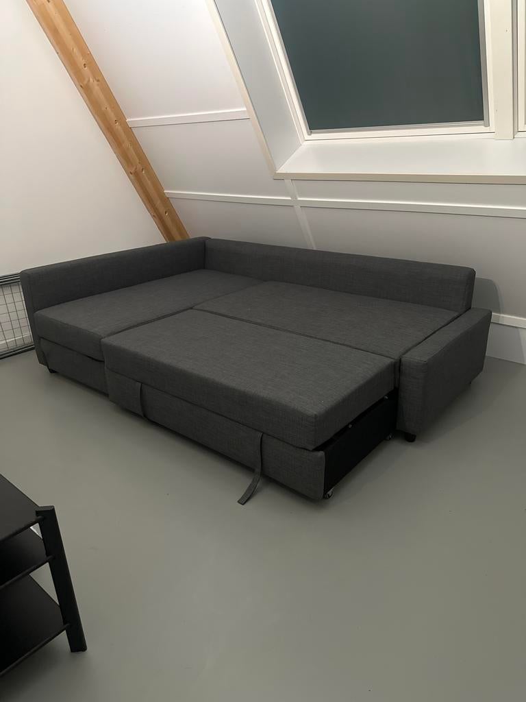 IKEA FRIHETEN slaapbank - Zo goed als nieuw, Hoekbank, Driepersoons, Ophalen of Verzenden, Zo goed als nieuw