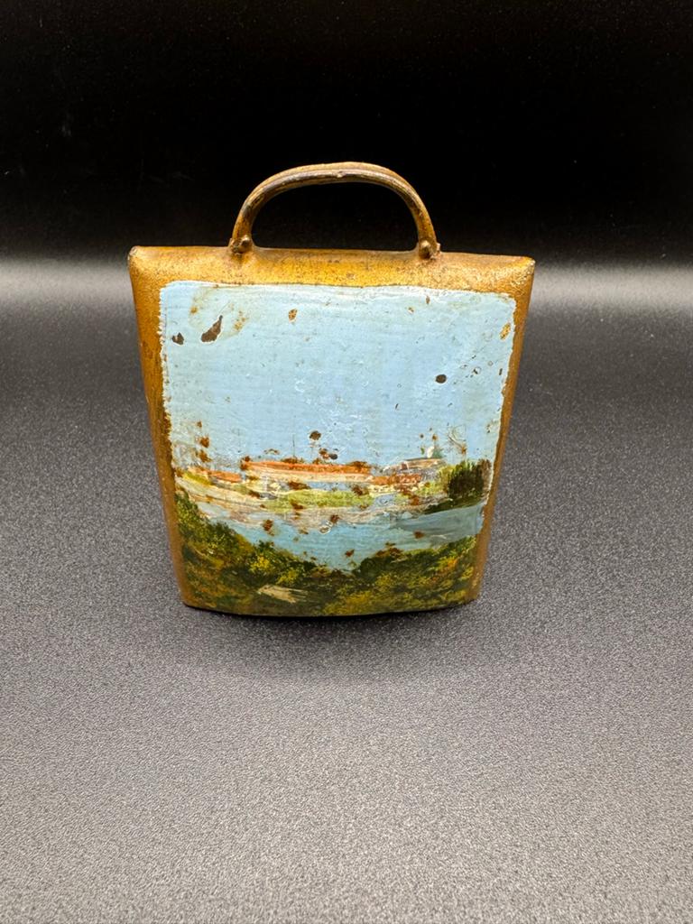 Oude koeienbel met handgeschilderd landschap, Antiek en Kunst, Verzenden