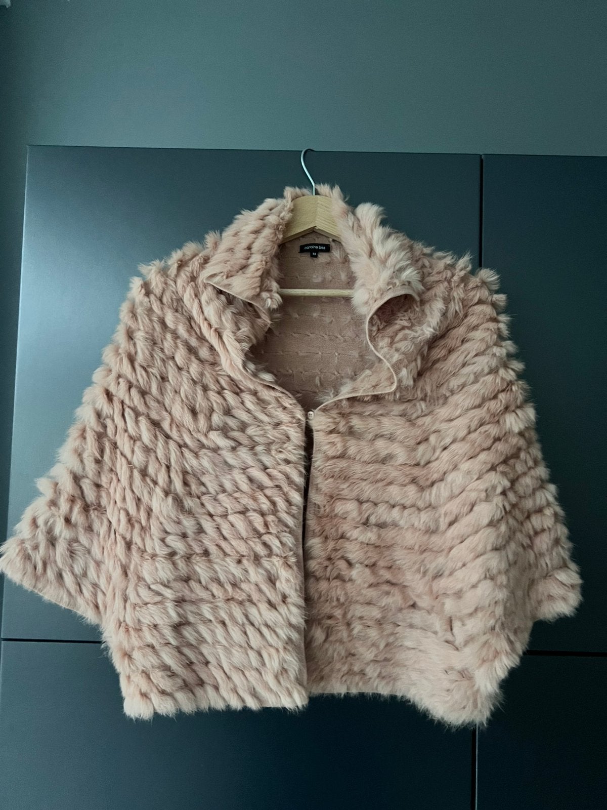 CAROLINE BISS ECHT BONT LAPIN BONT CAPE VEST JASJE MAAT M, Ophalen of Verzenden, Zo goed als nieuw, Maat 38/40 (M), Roze