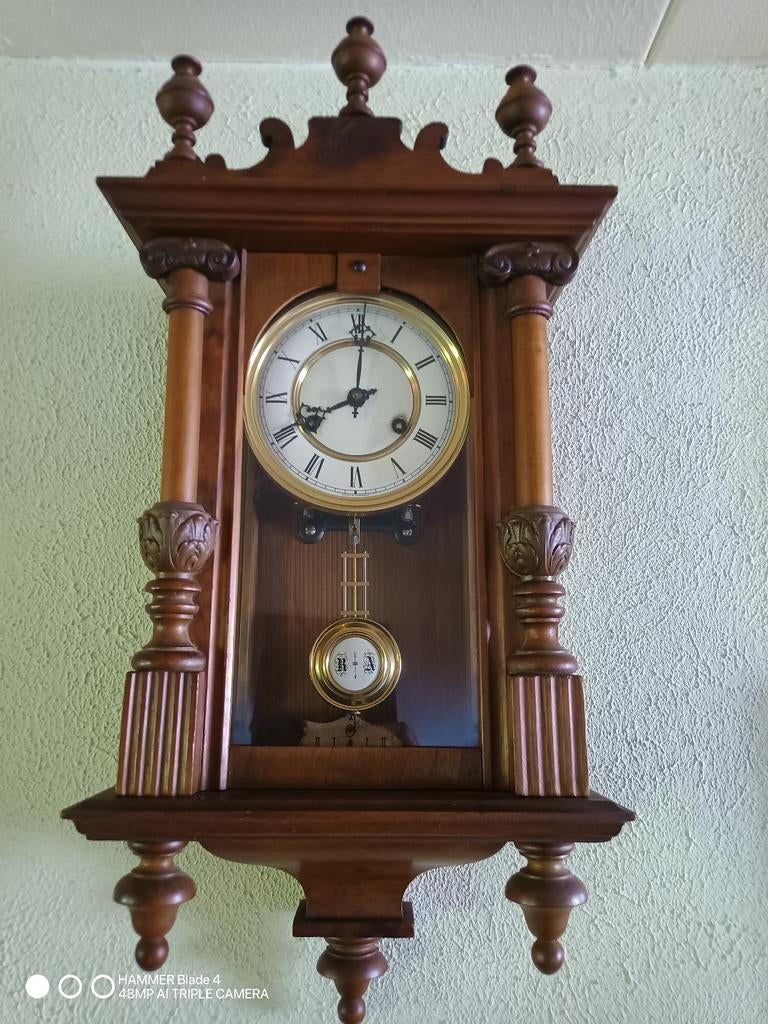 Mechanische wandklok met slinger., Antiek en Kunst, Antiek | Klokken, Ophalen of Verzenden