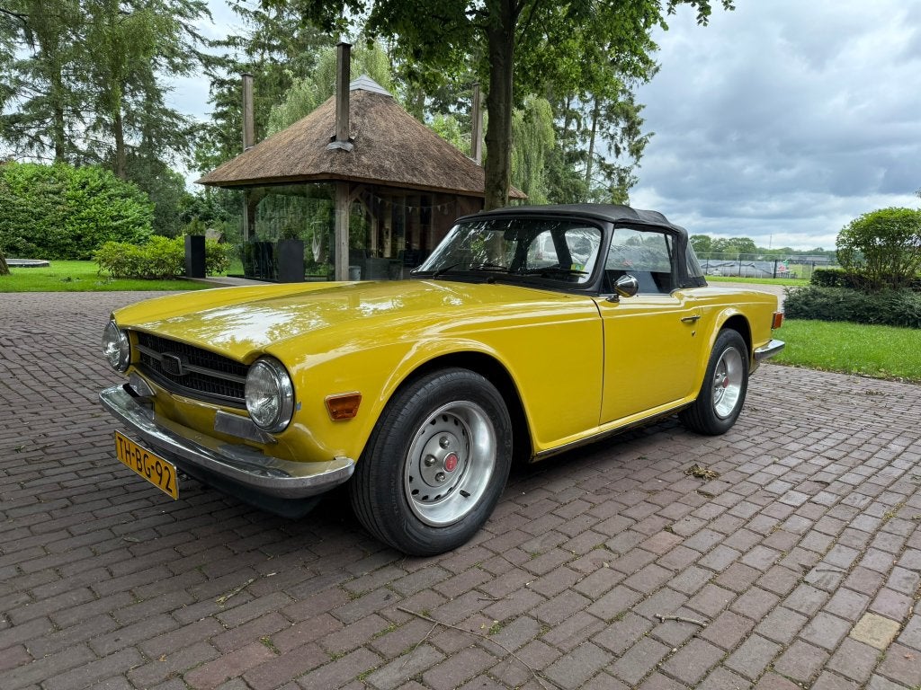 Triumph TR6 2.5 PI (injectie 150pk) 1974, Auto's, Triumph, 2500 cc, Zwart, Handgeschakeld, Particulier