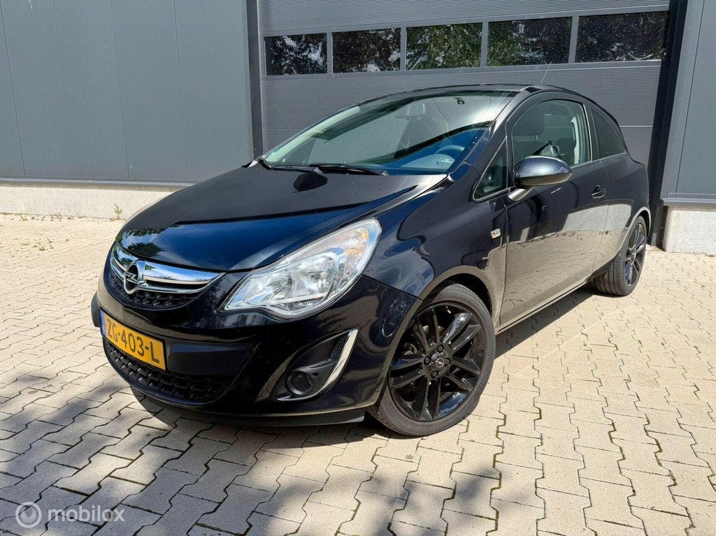 Opel Corsa 1.4-16V Airco I Stoel Stuurverw I Cruise Contr, Voorwielaandrijving, Euro 5, Stof, Zwart