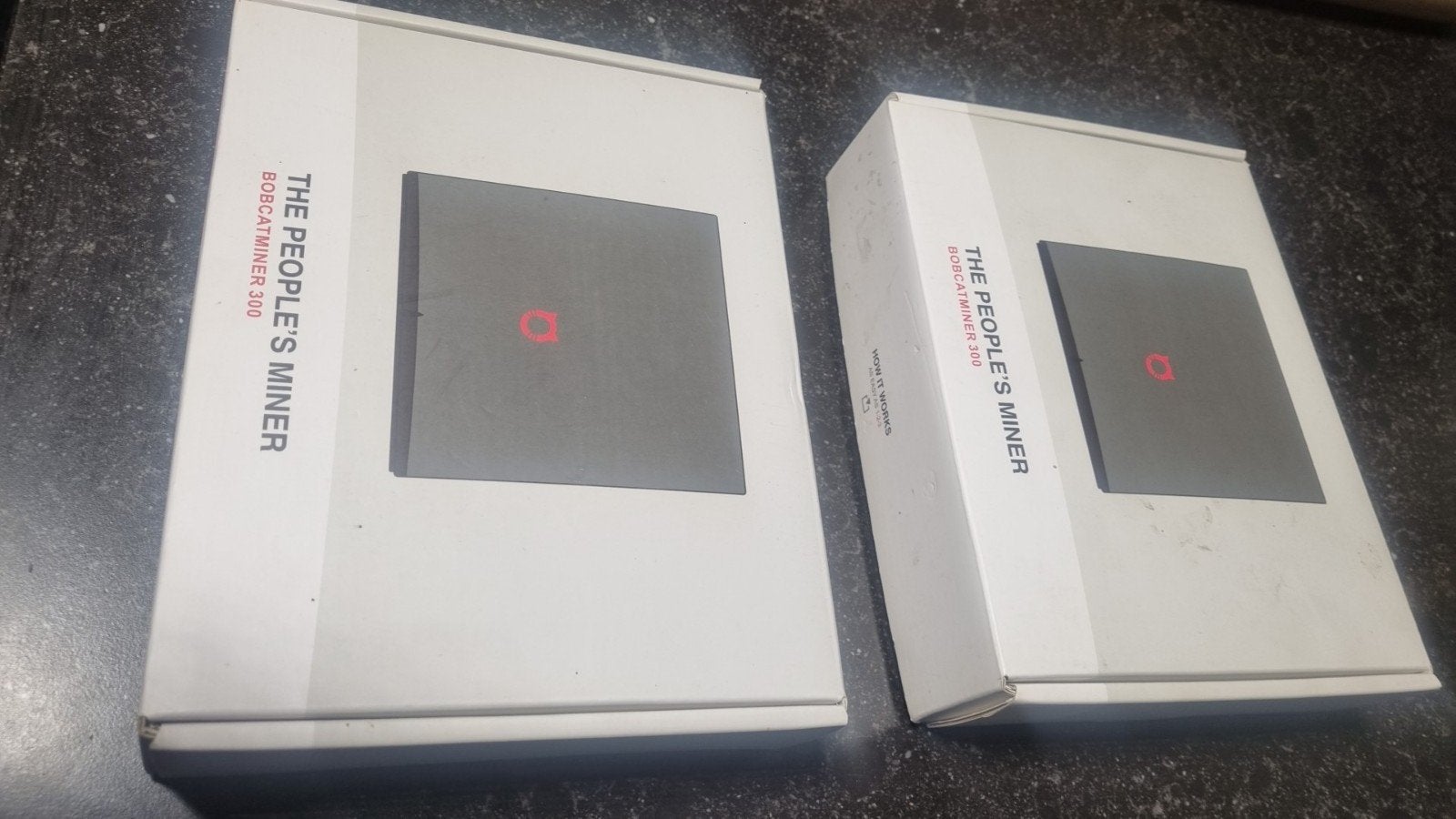 Bobcat Miner 300 - The People's Miner (2 stuks), Computers en Software, Ophalen of Verzenden, Zo goed als nieuw