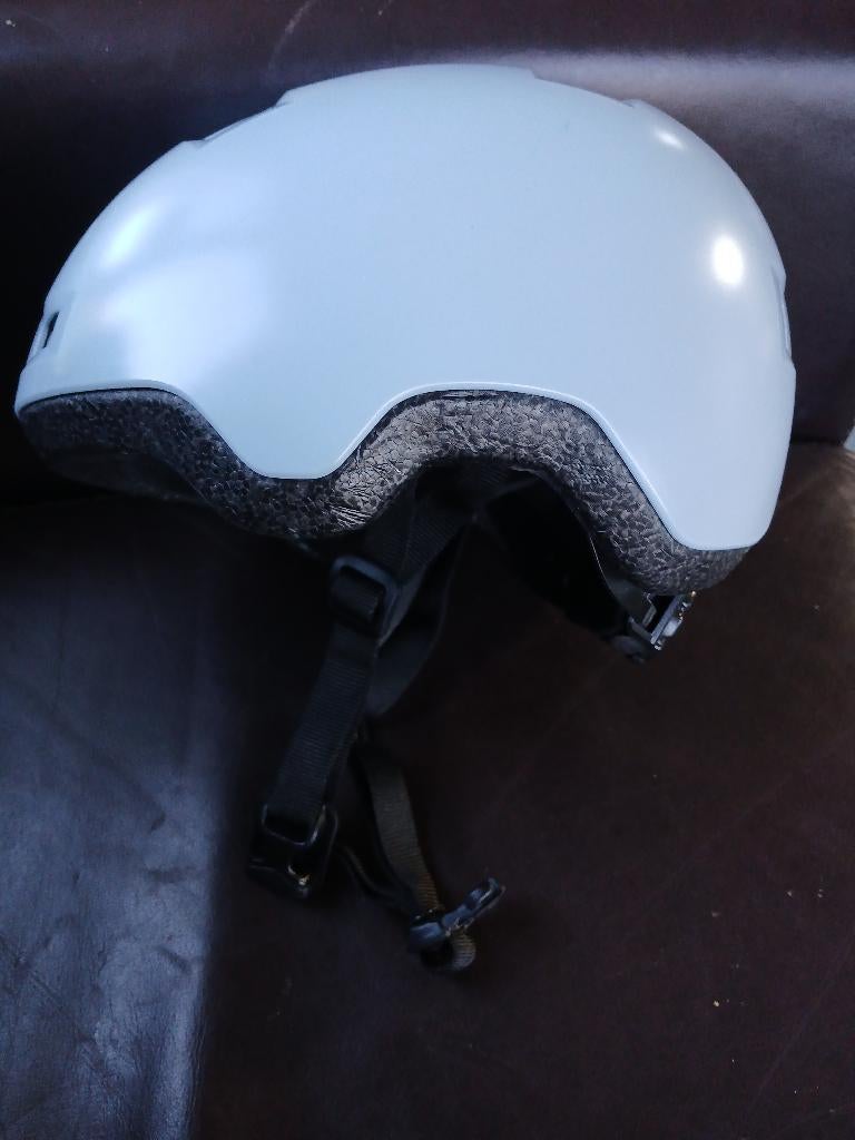 Helm voor skaten of schaatsen, S, Jongen of Meisje, Ophalen of Verzenden, Zo goed als nieuw