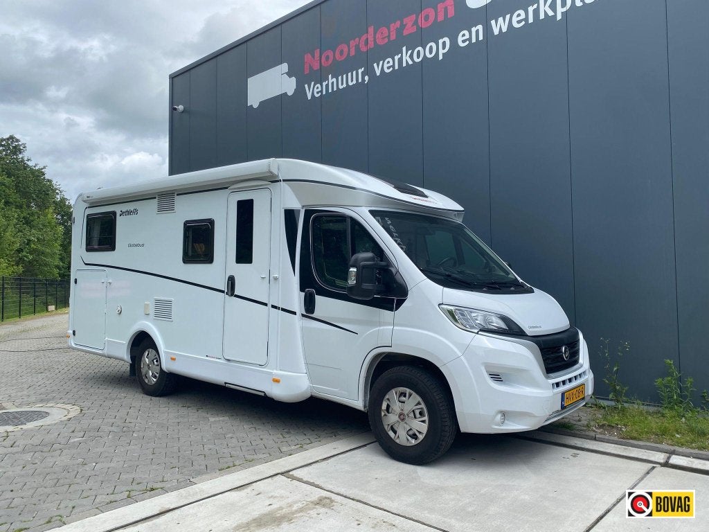 Dethleffs Globebus T 6 - Hoge koelkast, Caravans en Kamperen, Automaat, Standaard zit, Ringverwarming, Koelkast