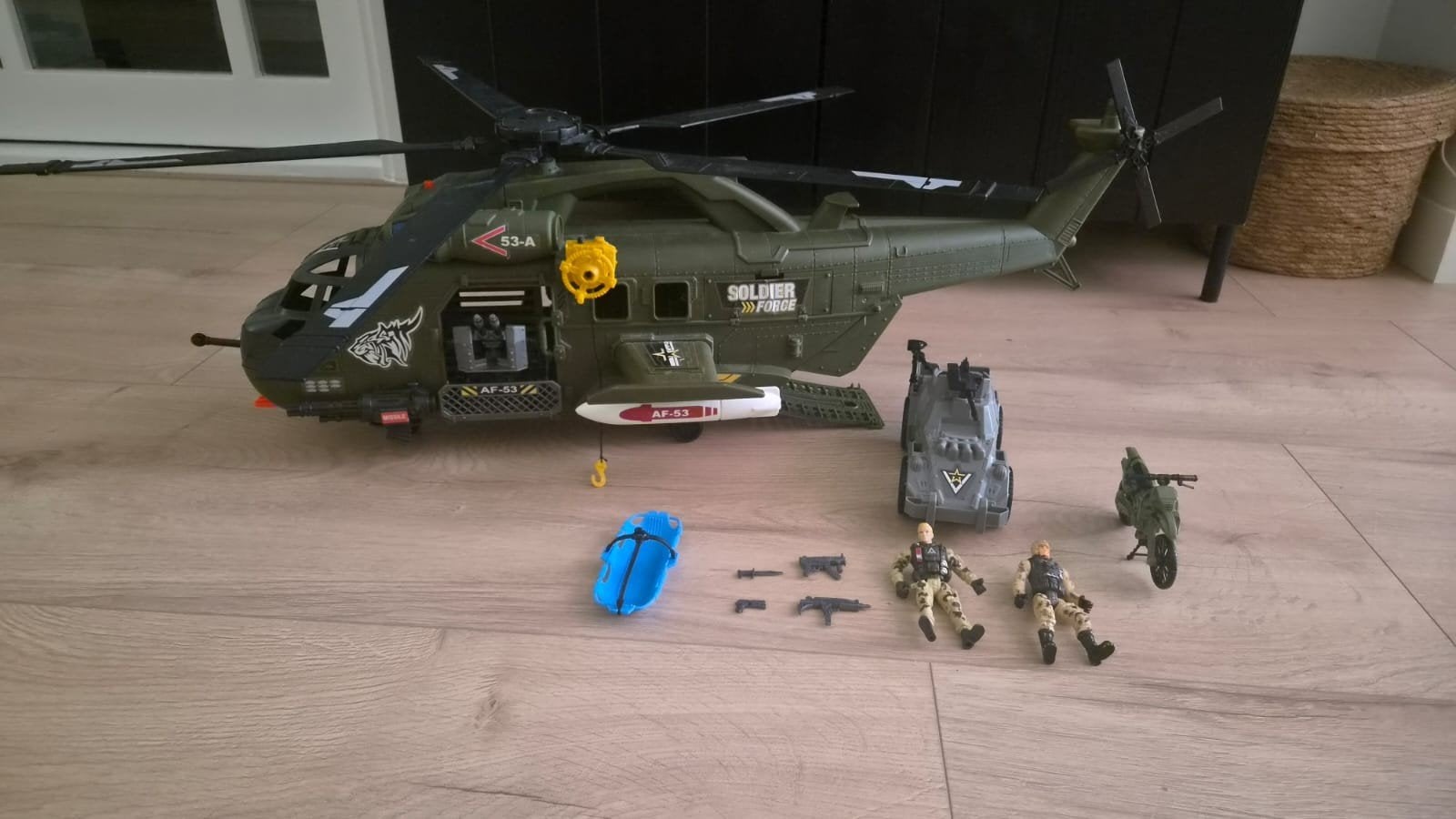 Soldier force leger helikopter zgan, Ophalen, Zo goed als nieuw