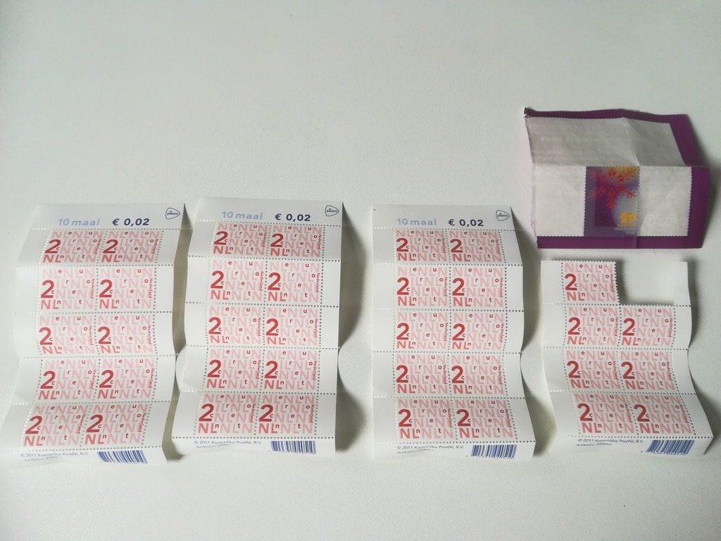 Postzegels nieuw 0,02 cent [ 37 stuks] en 1 Kerstzegel 2006, Postzegels en Munten, Postzegels | Nederland, Ophalen of Verzenden