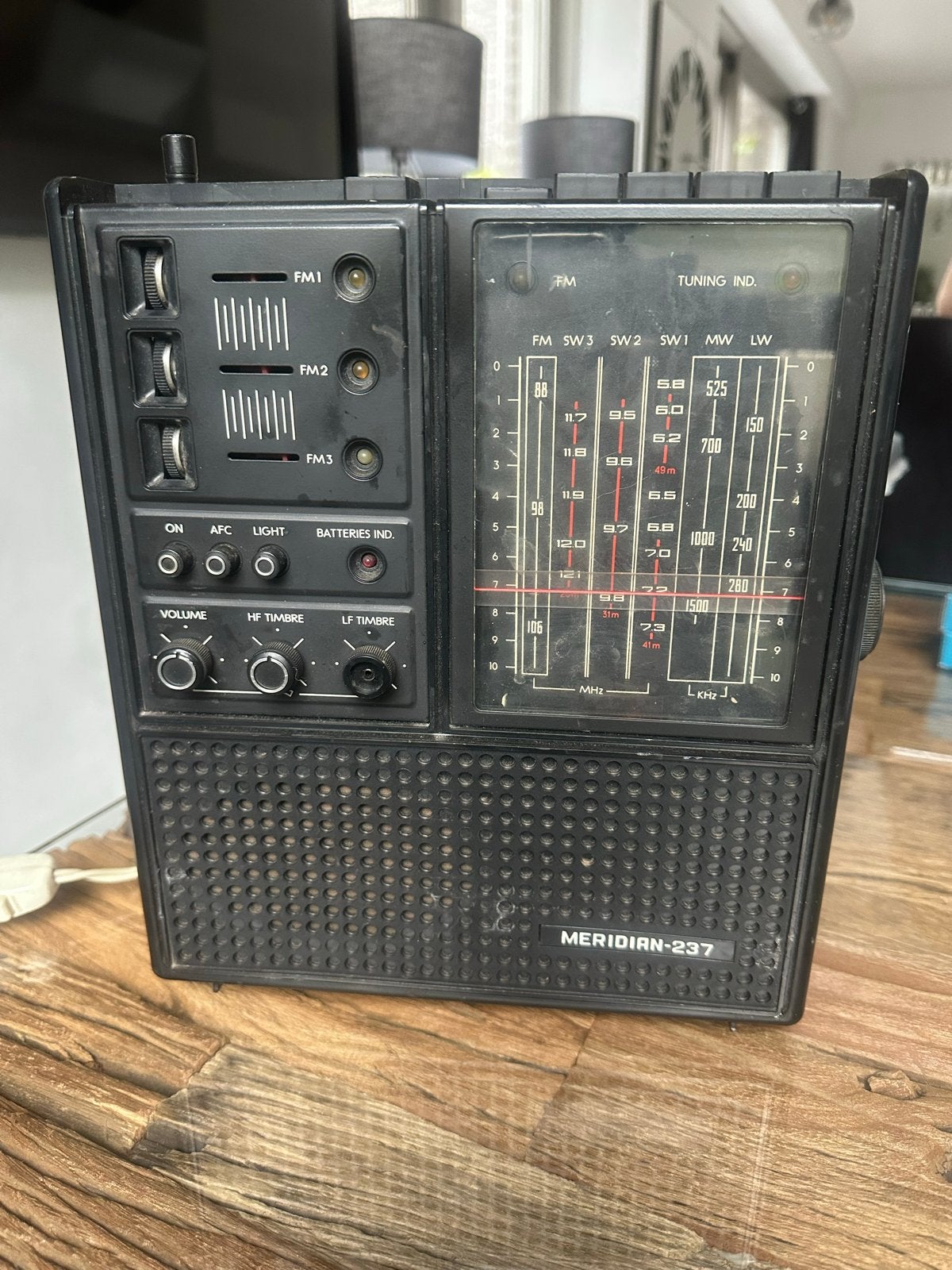 Vintage Meridian-237 Wereldontvanger Radio werkende radio, Audio, Tv en Foto, Ophalen of Verzenden, Gebruikt, Wereldontvanger