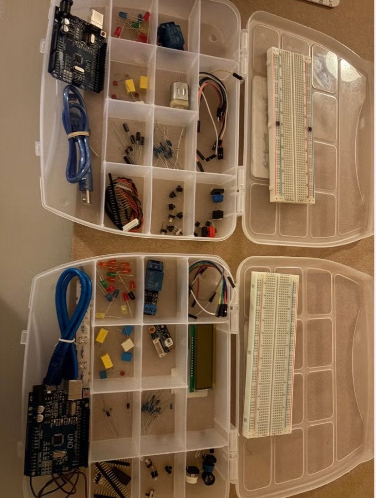 2 Arduino kits, Ophalen of Verzenden, Zo goed als nieuw