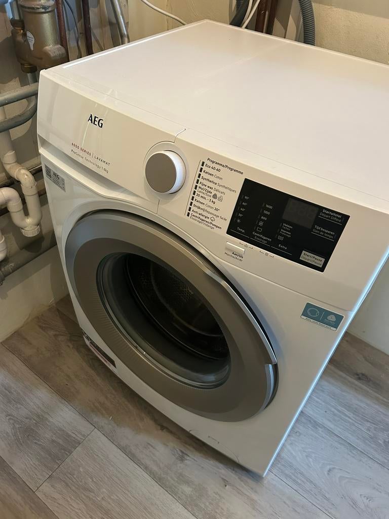 Wasmachine AEG - ZO GOED ALS NIEUW, Witgoed en Apparatuur, Wasmachines, Ophalen, Zo goed als nieuw, 85 tot 90 cm, 1200 tot 1600 toeren
