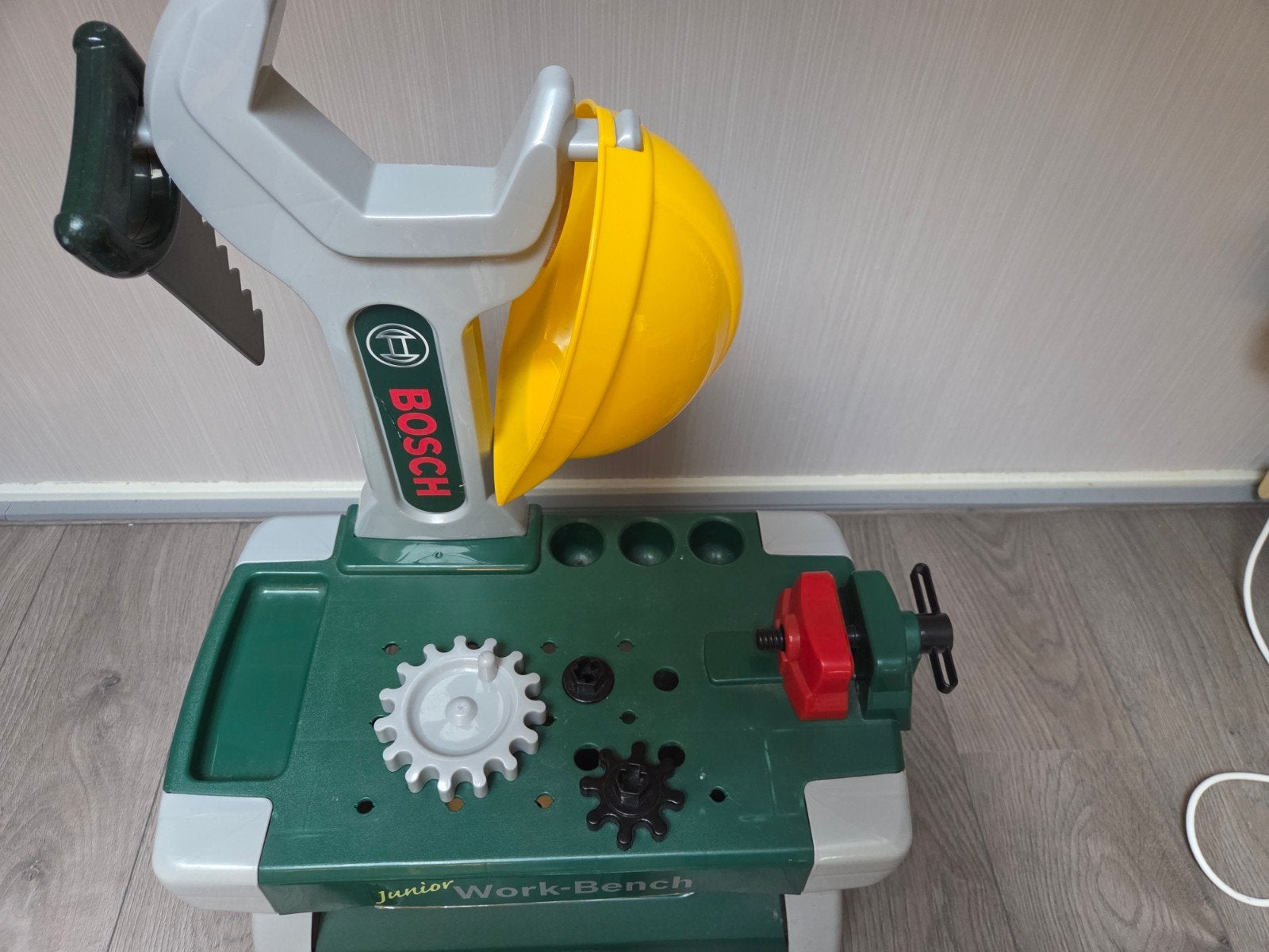 Foto 4 van Bosch Junior Werkbank met Gereedschap - Complete Set