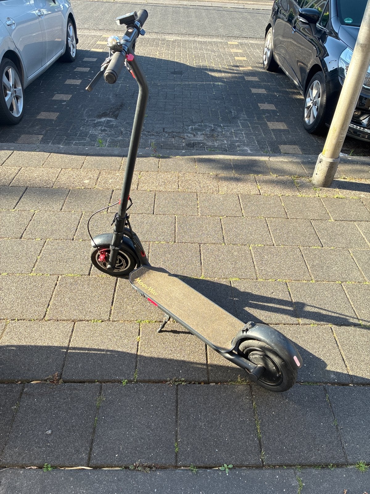 Moovway Elektrische Step - lekke voorband, Fietsen en Brommers, Steps, Ophalen, Gebruikt, Elektrische step (E-scooter)