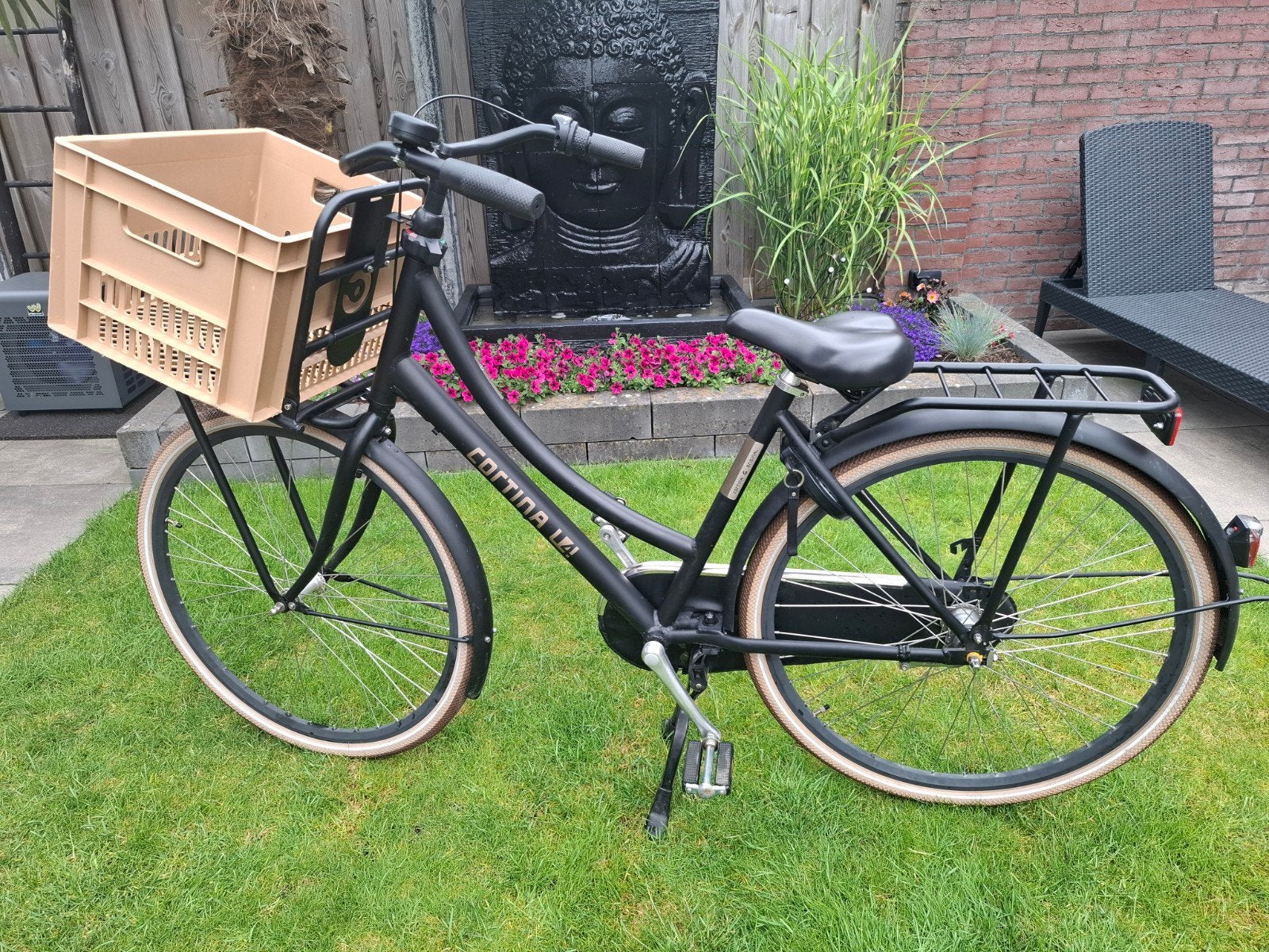 Cortina U4 Zwart Damesfiets met 3 versnellingen en mand, Fietsen en Brommers, Fietsen | Dames | Damesfietsen, Versnellingen, 56 cm of meer