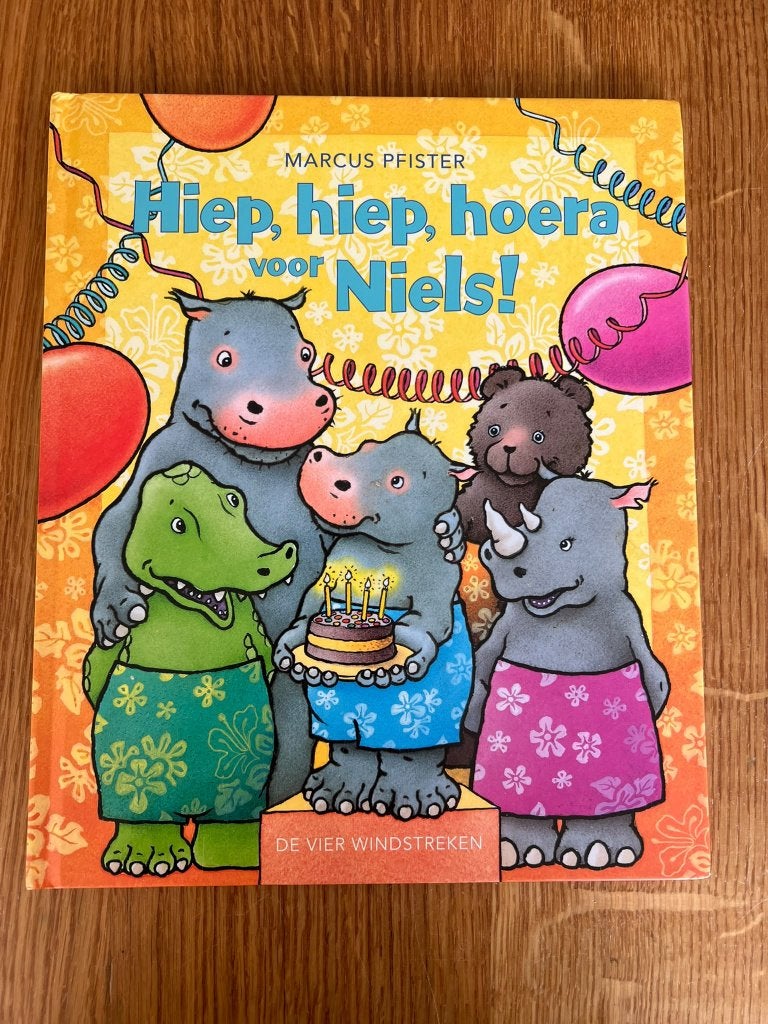 Hiep, hiep, hoera voor Niels! - Marcus Pfister, Boeken, Ophalen of Verzenden, Fictie algemeen