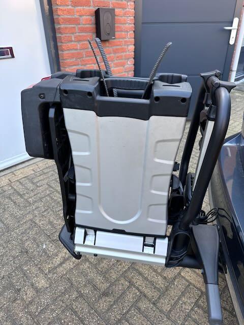 Thule Easyfold XT 933, Ophalen, Elektrische fiets, Zo goed als nieuw, 2 fietsen