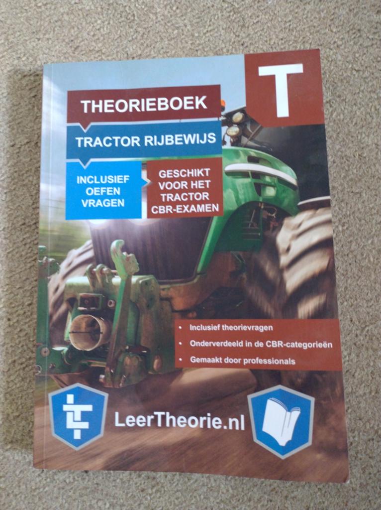 Trekker theorieboek, Boeken, Ophalen of Verzenden, Alpha, Zo goed als nieuw, Niet van toepassing
