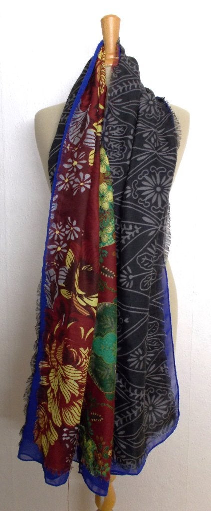Mooie print sjaal van Desigual, Verzenden, Zo goed als nieuw, Maat 42/44 (L), Sjaal
