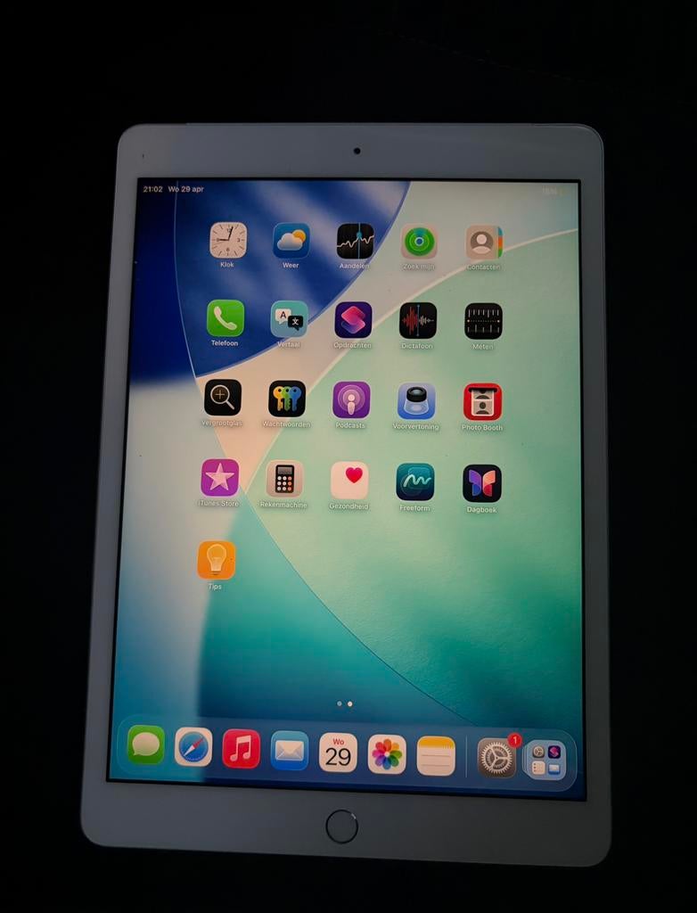 Apple iPad 8th gen 32GB Zilver wifi + 4G/5G, Computers en Software, Apple iPads, Zo goed als nieuw, Apple iPad, Wi-Fi en Mobiel internet