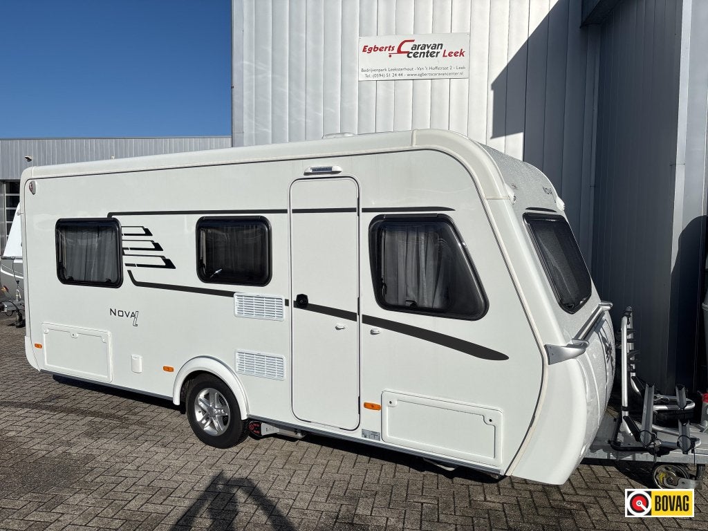 Eriba Nova Light 442 Mover/Unico luifel, Caravans en Kamperen, Standaardzit, Fietsenrek, Bedrijf, Tot en met 3