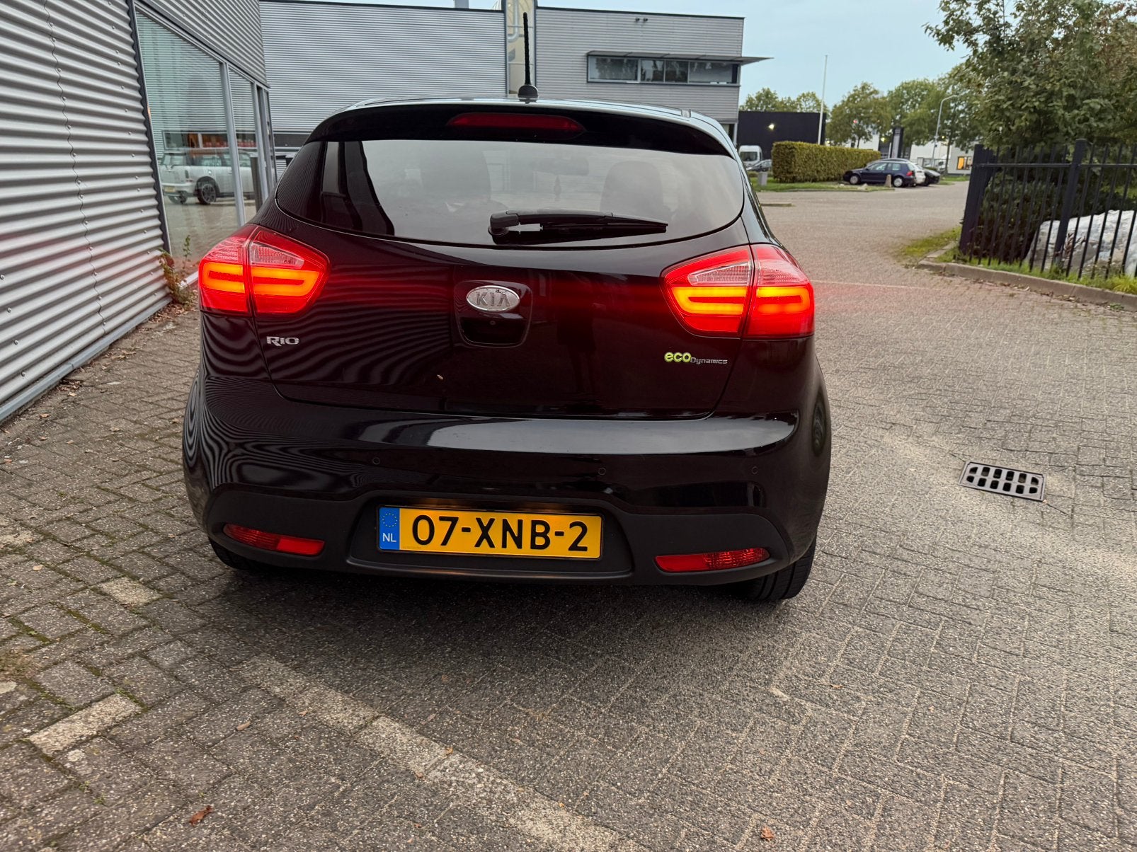 Foto 8 van Kia Rio 1.2 I 5DRS 2012 Zwart super pack. Navigatie,airco.
